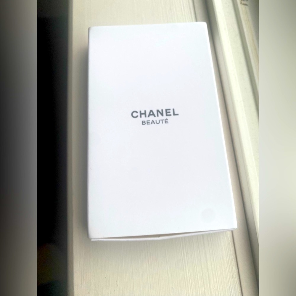 New Chanel Gold Key Chain Mini Perfume Snow Flake Logo - Picture 4 of 6